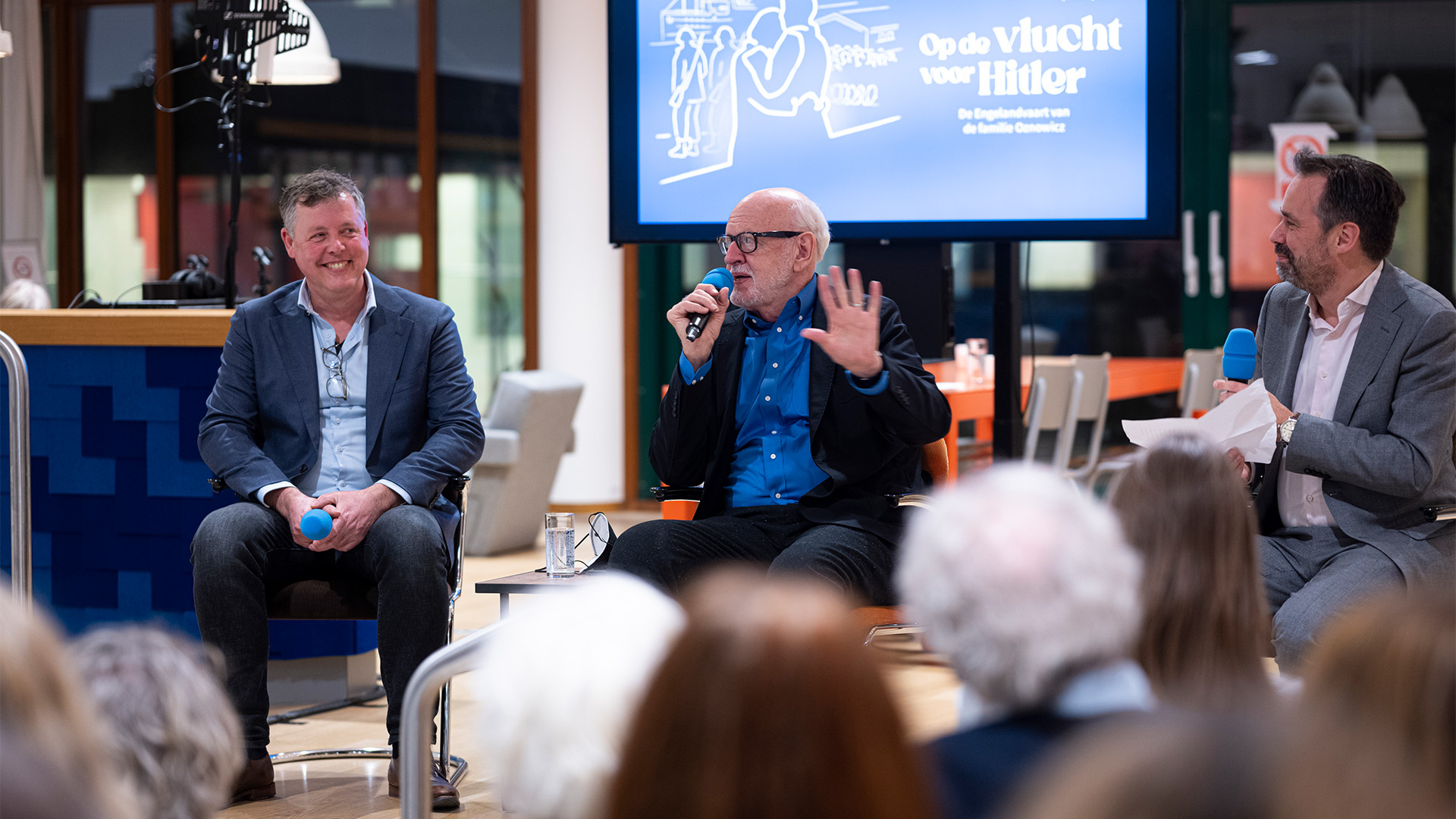 Image for 'Op de Vlucht voor Hitler - De Engelandvaart van de familie Oznowicz' is in aanwezigheid van Frank Oz geopend in het Nationaal Archief.