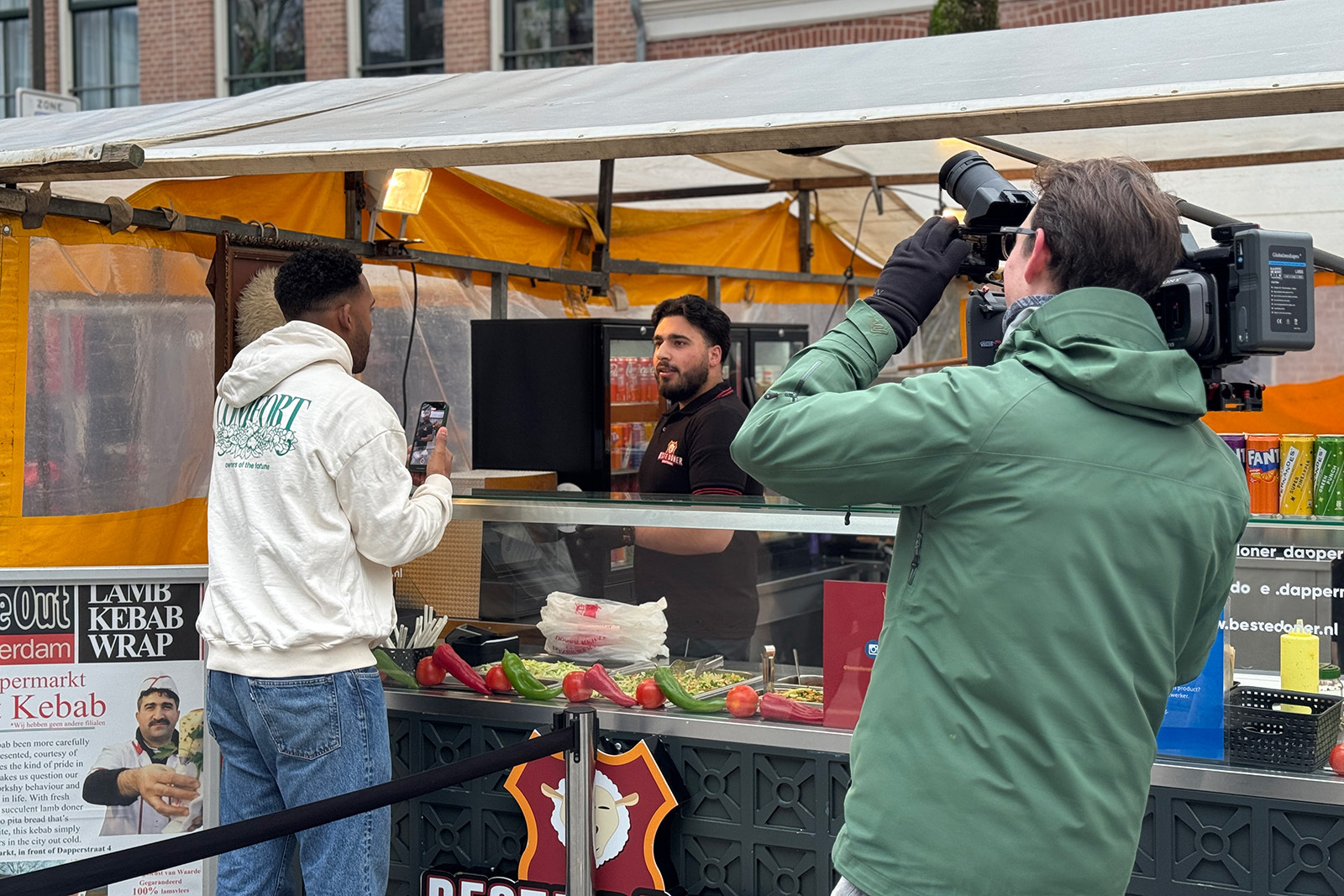 Image for Momenteel werken we aan de tentoonstelling 'Amsterdam Eet' in het Allard Pierson Museum, waar we onder andere een serie interviews voor produceren die de smakelijke thema's naar het heden halen.